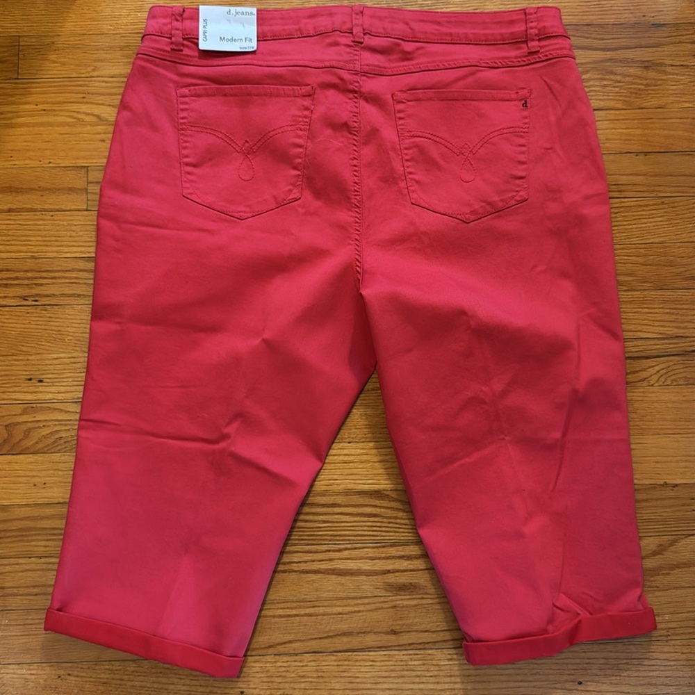 D. Jeans capri plus Modern Fit Capris - Picture 4 of 7